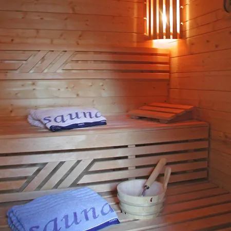 Morgenstern In Mit Kamin Und Garten